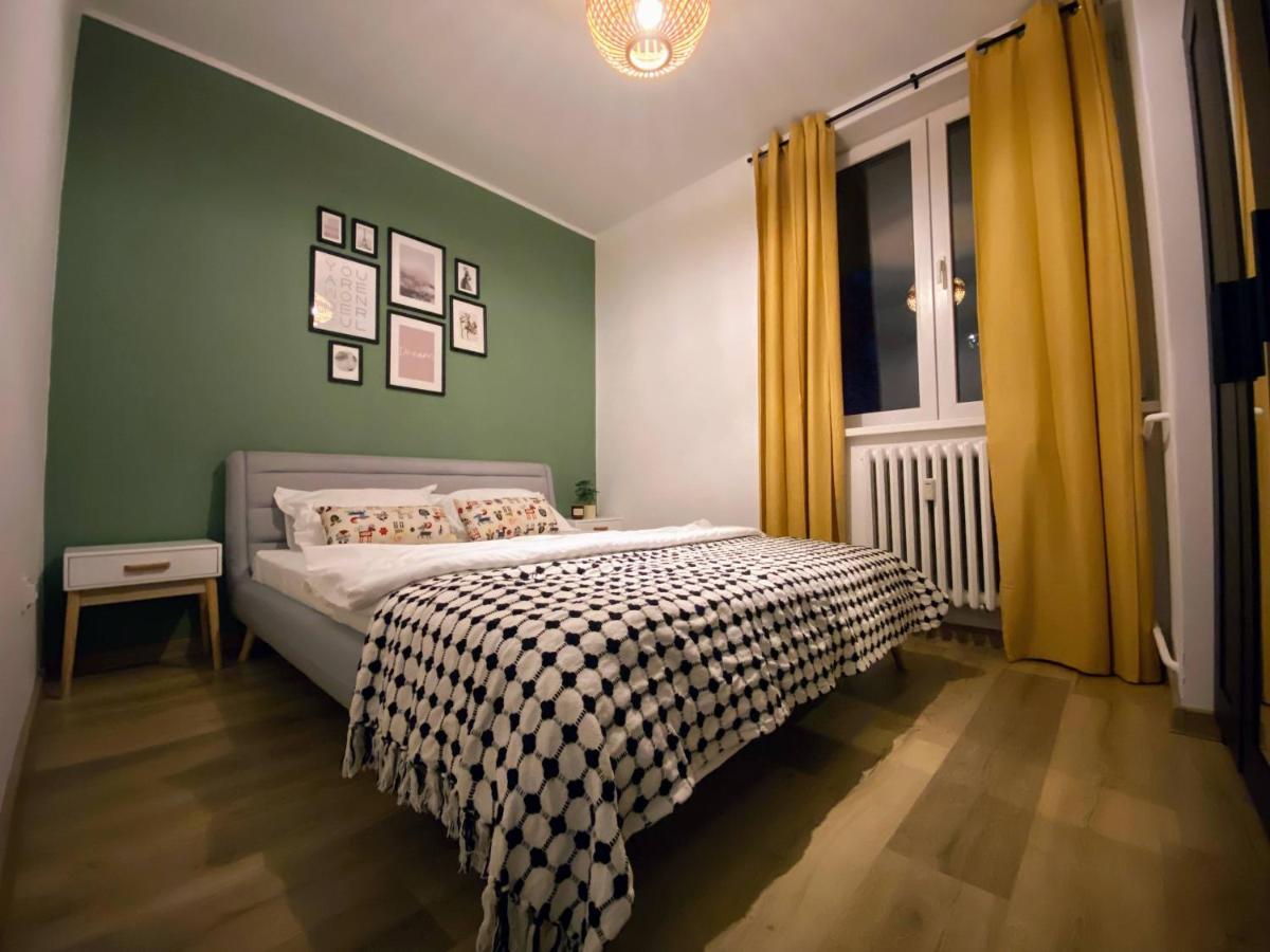 Cozy North Railway St - 4 Min Walk Bucarest