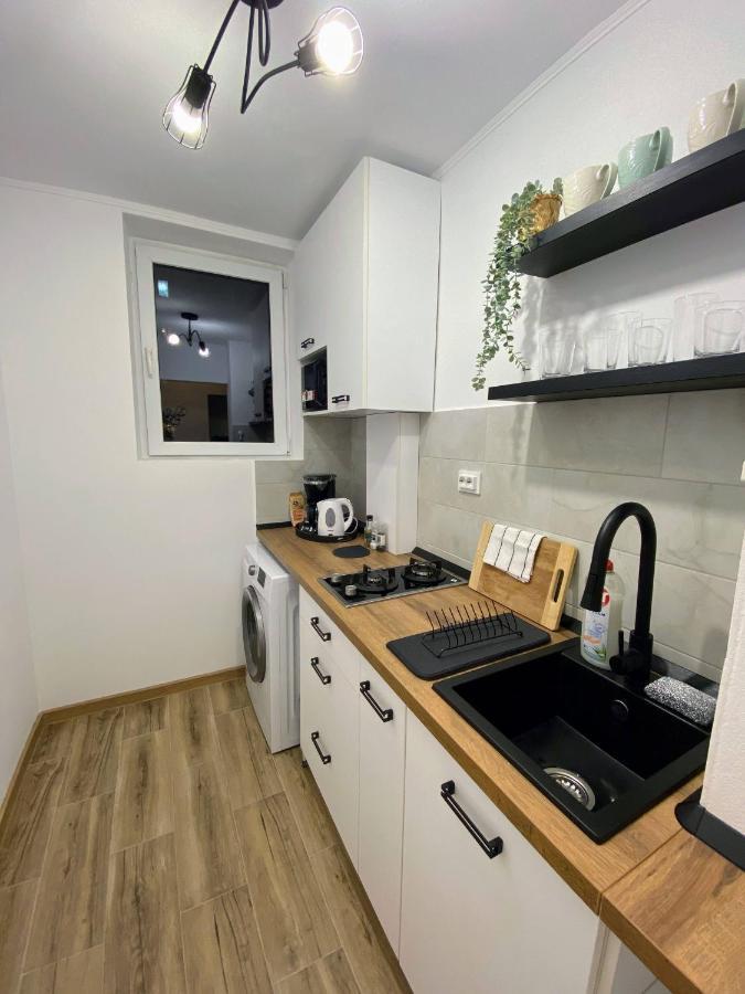 Cozy North Railway St - 4 Min Walk Bucarest